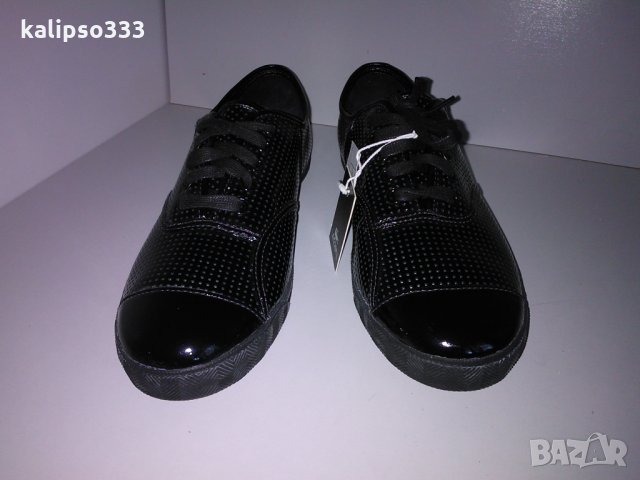 Lacoste оригинални обувки, снимка 2 - Ежедневни обувки - 24633244