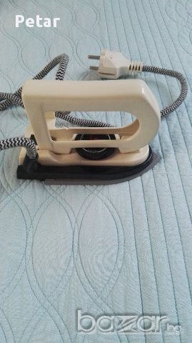 компактна ютията, снимка 2 - Ютии - 15452174