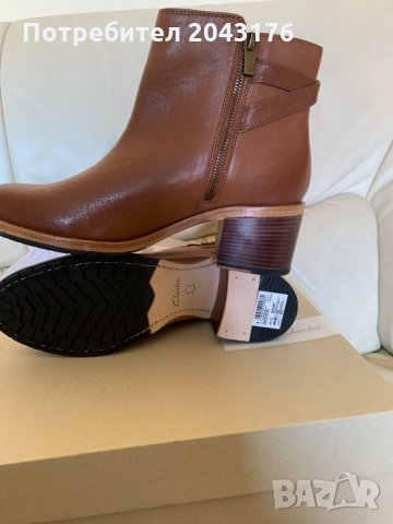 Дамски боти Clarks, снимка 3 - Дамски боти - 24609144