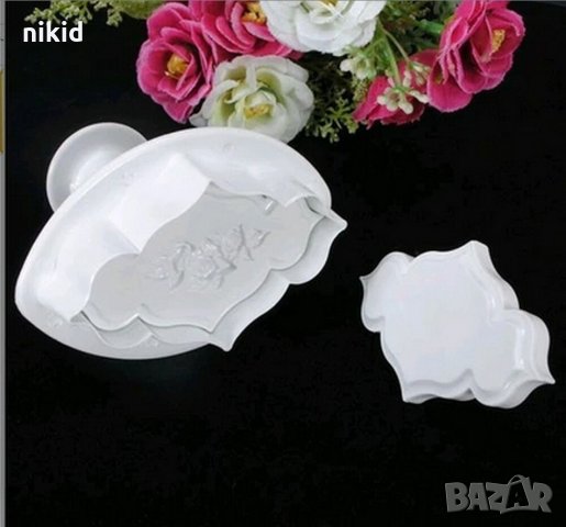 Табела пластмасови форми с бутало с роза и гладко резци за сладки тесто фондан украса
