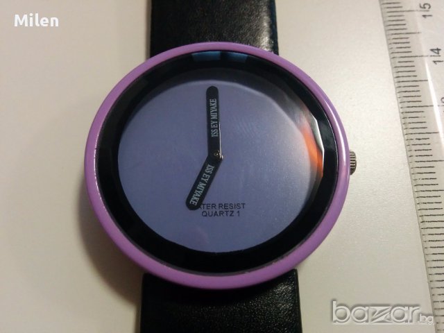 Кварцов часовник, снимка 3 - Други - 15575868