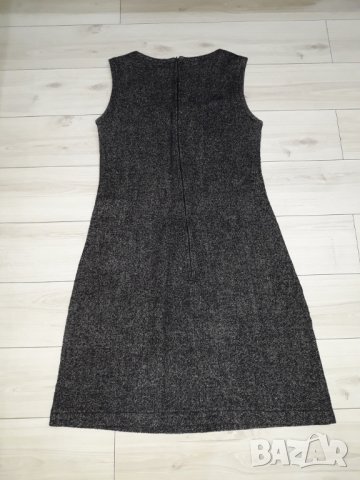 Къса сива рокля без ръкави с лъскава нишка леко еластична, снимка 2 - Рокли - 24539838