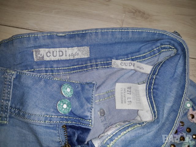 Сини къси дънкови панталонки марка Cudi Style , снимка 3 - Къси панталони и бермуди - 23841875