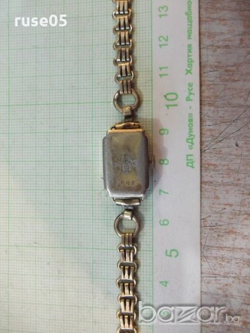 Часовник дамски стар с верижка и панта на капака, снимка 3 - Дамски - 20537531