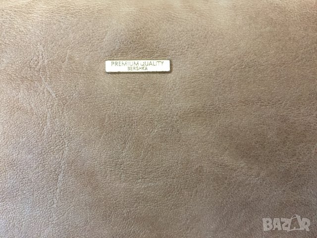 Дамско кожено яке BERSHKA оригинал, size М, бежово-карамелена екокожа, , снимка 6 - Якета - 16105124