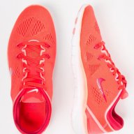 Дамски маратонки Nike Free 5 нови 38, снимка 5 - Маратонки - 16893191