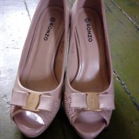 Стилни обувки, снимка 1 - Дамски обувки на ток - 21101319