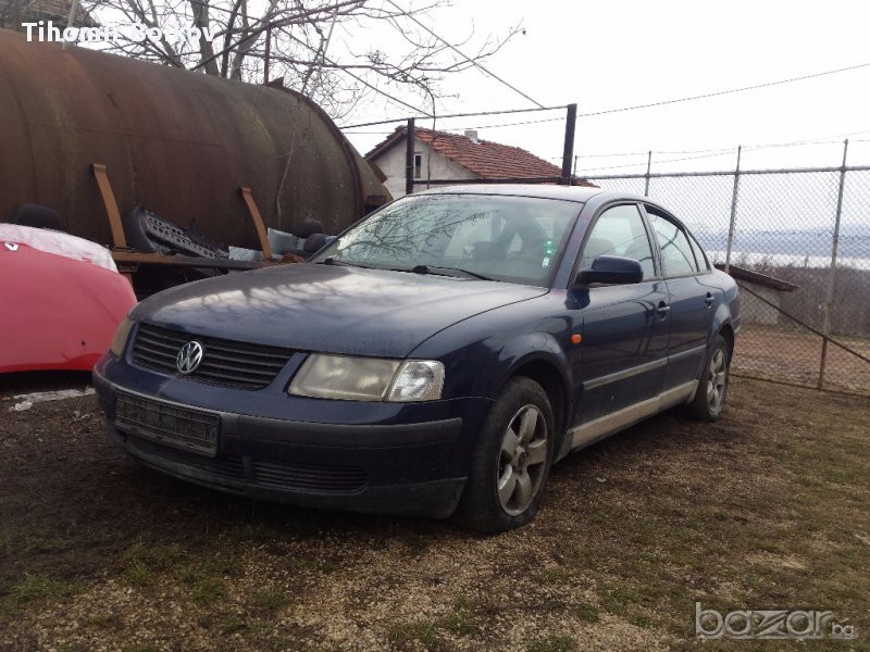 Фолксваген Пасат 2.3 VR5 на части, снимка 1
