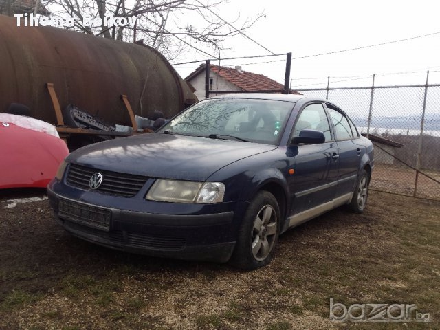 Фолксваген Пасат 2.3 VR5 на части, снимка 1
