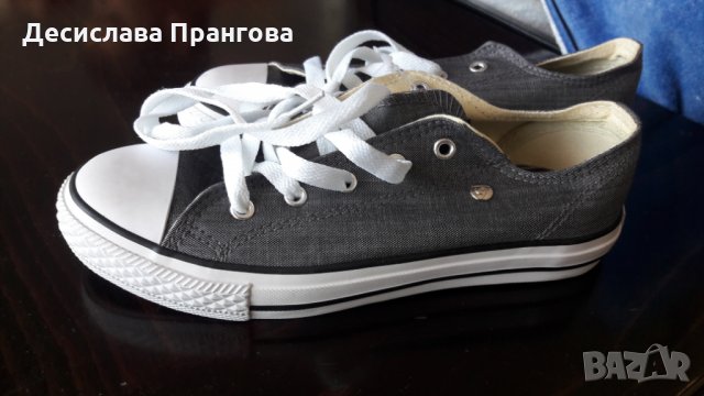 Нови детски кецове Dunlop номера 33 и 34, снимка 3 - Детски маратонки - 26008964