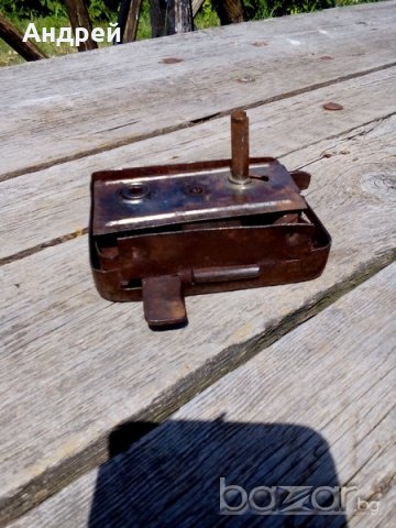 Старинна брава, снимка 5 - Антикварни и старинни предмети - 16951405