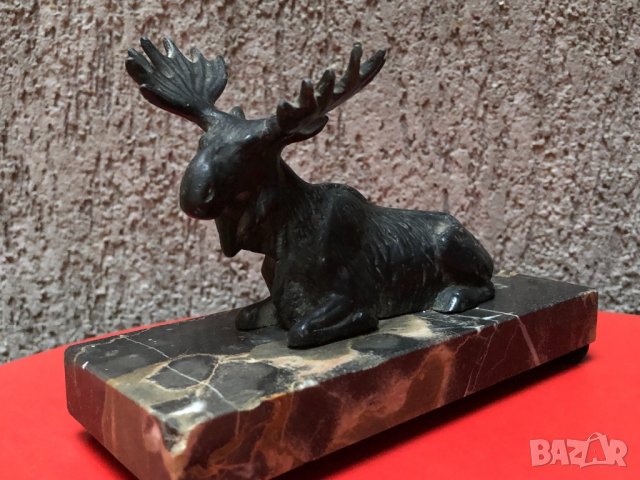 Фигура на Лос от соца