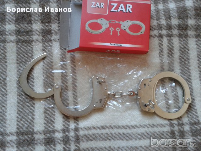 Белезници Полицейски стоманени , снимка 3 - Други игри - 11156979