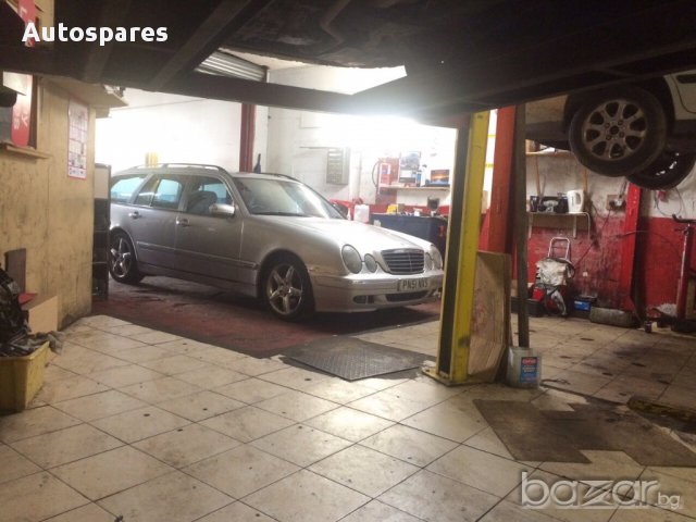 Mercedes-Benz E 220 CDI На части, снимка 2 - Автомобили и джипове - 13708153