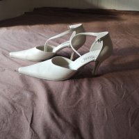 Елегантни обувки, снимка 1 - Дамски обувки на ток - 22341911