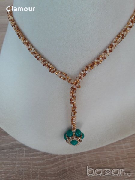 Колие от зелен хаулит и мъниста, снимка 1