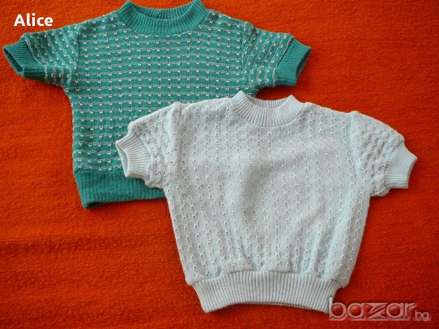 Две блузки, машинно плетени с къс ръкав за 1-2 годинки, снимка 2 - Бебешки блузки - 15828035