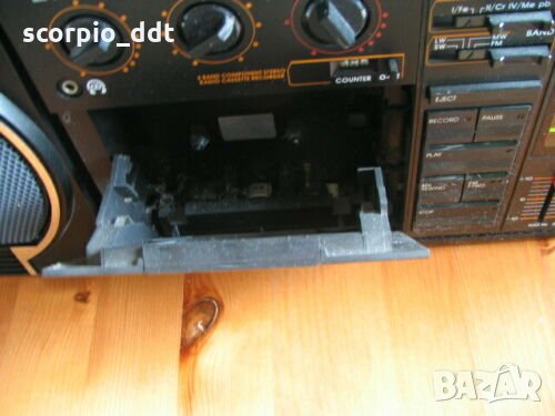 GRUNDIG PARTY CENTER 700, снимка 4 - Радиокасетофони, транзистори - 25684547