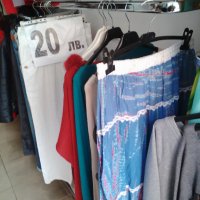 РАЗПРОДАЖБА на дамска конфекция и оборудване за магазин, снимка 5 - Блузи с дълъг ръкав и пуловери - 25568197