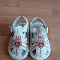 Детски обувки N23, снимка 1 - Детски сандали и чехли - 21396412