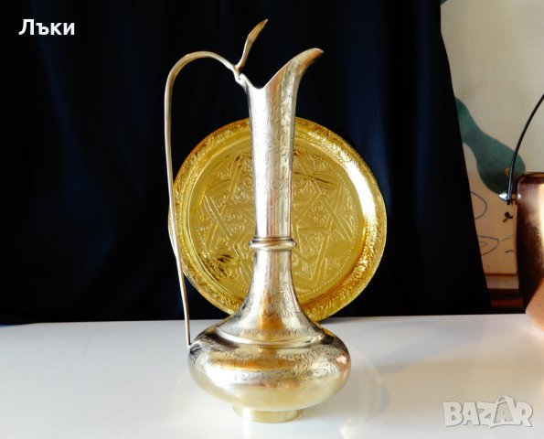 Старинна английска бронзова кана за ракия,вино., снимка 2 - Антикварни и старинни предмети - 23809708