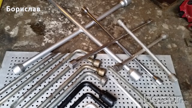 Ключове за гуми, снимка 6 - Ключове - 12755034