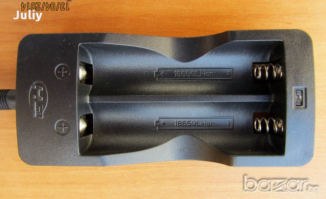 Мощен прожектор Police 120000w / Xml-t6 / 5 Watt /с две батерии /, снимка 12 - Прожектори - 8298496