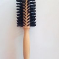 Четка за коса с твърд косъм, снимка 1 - Продукти за коса - 25129897