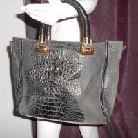 Черна кожена чанта  genuine leather  Made in Italy, снимка 5 - Чанти - 20925400