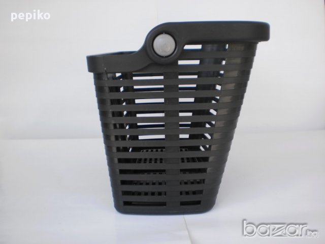 Продавам колела внос от Германия  оригинална Италианска кошница за велосипед BELLELLI , снимка 5 - Аксесоари за велосипеди - 17797078