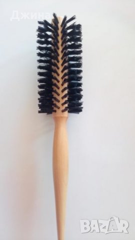 Четка за коса с твърд косъм