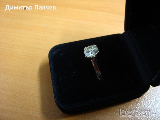 Дамски пръстен с диамант, снимка 3 - Пръстени - 19789646