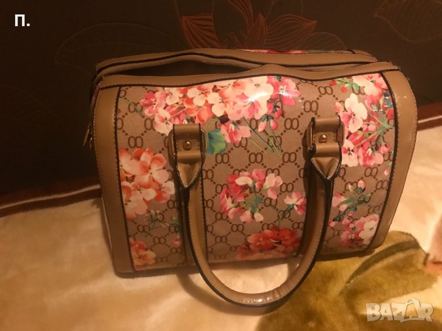 дамска чанта, снимка 2 - Чанти - 23600448