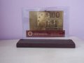 Сувенирни 100 евро златни банкноти в стъклена поставка и масивно дърво + сертификат, снимка 2