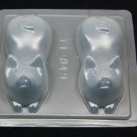 2 прасета прасе пластмасова готварска форма поликарбонат фондан шоколад гипс сапун бонбони, снимка 1 - Форми - 20300713