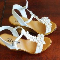 Дамски бели сандали на платформа, снимка 4 - Сандали - 25582086