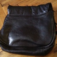 Женска чанта Гучи-Италия-естествена кожа 24см на 22см на 7см, снимка 5 - Чанти - 19378563
