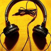 слушалки PHILIPS headphones, снимка 5 - Слушалки и портативни колонки - 20943844