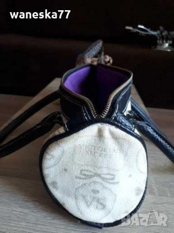 Малка симпатична чанта на Victoria secret. Оригинална , снимка 5 - Чанти - 21622705