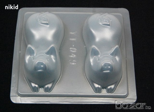 2 прасета прасе пластмасова готварска форма поликарбонат фондан шоколад гипс сапун бонбони, снимка 1 - Форми - 20300713