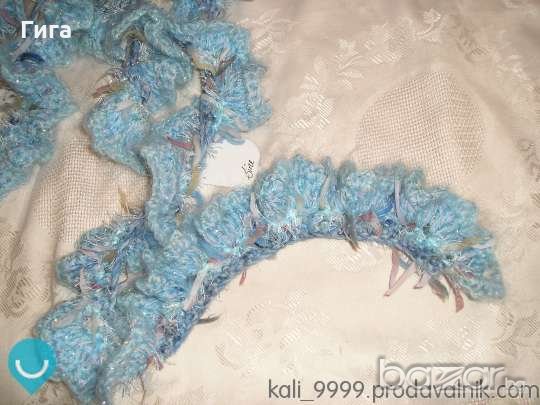 Ново синъо ръчно плетено бутиково шалче, снимка 3 - Шапки - 19449449