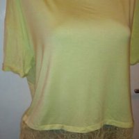 НОВИ ! Дамски блузи размери S u L, снимка 2 - Тениски - 25805388