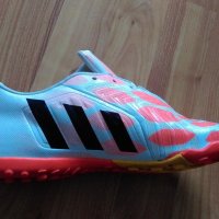 Футболни обувки(стоножки) Адидас, снимка 1 - Футбол - 22311997