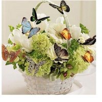 Диамантен гоблен"Кошничка с цветя и пеперуди"5D, снимка 1 - Гоблени - 24454466