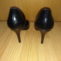 Дамски черни, лачени, високи обувки "Paolo Boticelli" - 37 номер, снимка 3 - Дамски елегантни обувки - 26182046