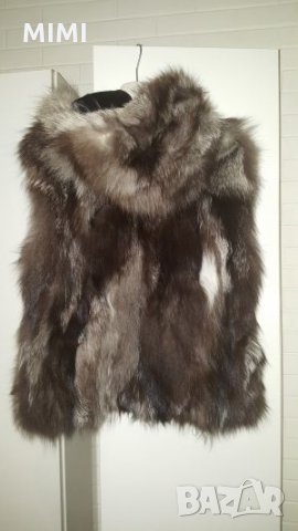 Елек от сребърна лисица с качулка , снимка 2 - Елеци - 22373315