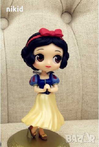 Голяма Снежанка от седемте джуджета на стойка пластмасова фигурка PVC за игра и торта топер, снимка 2 - Фигурки - 22150228