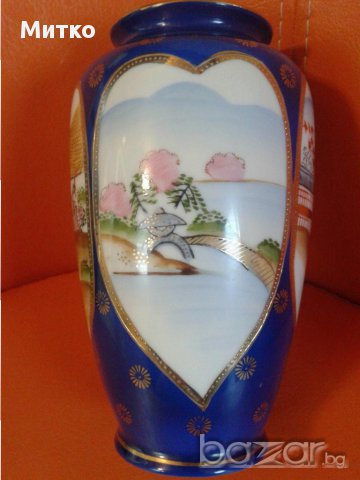 Ваза стара и уникална маркирана - порцелан , снимка 2 - Вази - 14276965