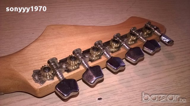 SOLD OUT-Китара-кафява-маркова-79/28/5см, снимка 11 - Китари - 16228612