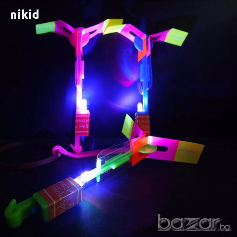 Светеща Стрела LED многоцветен Хеликоптер Прашка със светеща светлина стрелички изстрелвачка , снимка 2 - Рисуване и оцветяване - 15679151